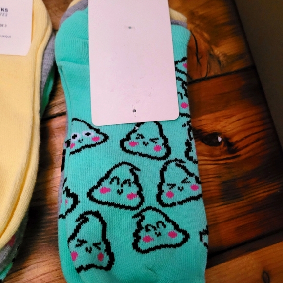 Emoji Socks - 3pk 🦖3/$30🦖 - Picture 3 of 3
